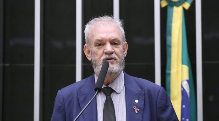 Comissão aprova criação de política nacional de combate à sífilis congênita Comissão aprova criação de política nacional de combate à sífilis congênita