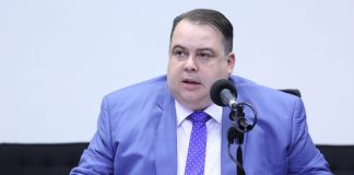 Comissão aprova criação de programa de capacitação tecnológica para jovens Comissão aprova criação de programa de capacitação tecnológica para jovens