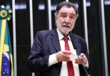 Comissão aprova critérios para colação de grau antecipada em universidades Comissão aprova critérios para colação de grau antecipada em universidades