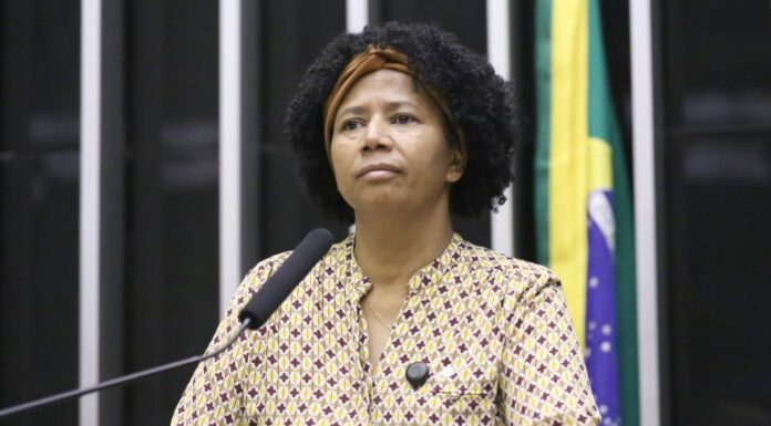 Comissão aprova direito a tratamento de câncer no estado onde mora o paciente Comissão aprova direito a tratamento de câncer no estado onde mora o paciente