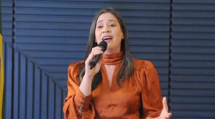 Comissão aprova diretrizes a serem seguidas pelo SUS para reduzir a mortalidade materna Comissão aprova diretrizes a serem seguidas pelo SUS para reduzir a mortalidade materna
