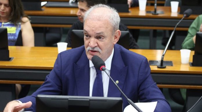 Comissão aprova diretrizes para fortalecer a inclusão escolar no país Comissão aprova diretrizes para fortalecer a inclusão escolar no país