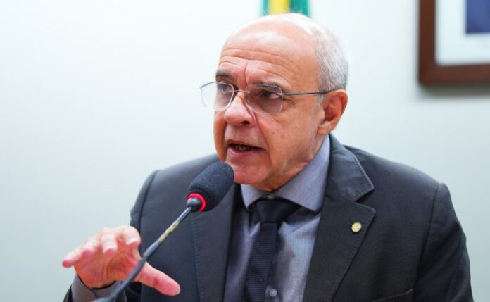 Comissão aprova fim da compra obrigatória de créditos de carbono por seguradoras