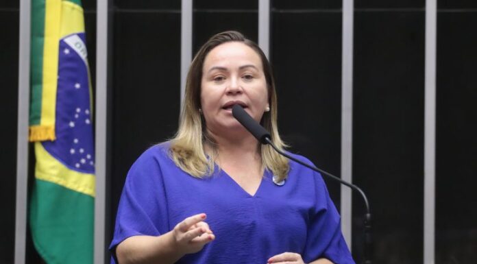 Comissão aprova identificação de quem tem doença renal crônica como pessoa com deficiência Comissão aprova identificação de quem tem doença renal crônica como pessoa com deficiência