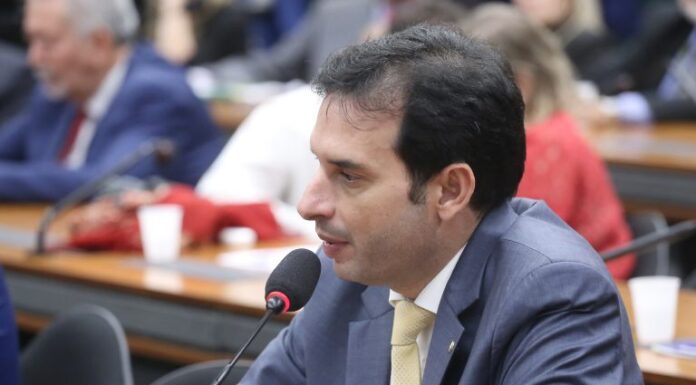 Comissão aprova incluir no Farmácia Popular remédios essenciais ao tratamento de autistas Comissão aprova incluir no Farmácia Popular remédios essenciais ao tratamento de autistas