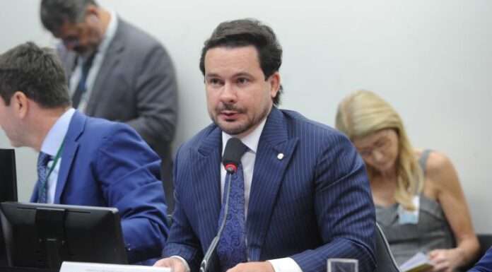Comissão aprova inclusão da Polícia Penal no Fundo Constitucional do DF Comissão aprova inclusão da Polícia Penal no Fundo Constitucional do DF