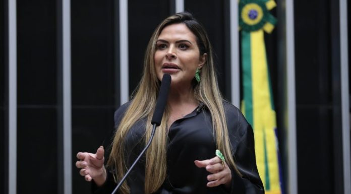 Comissão aprova inclusão de internet nas campanhas de prevenção à violência doméstica Comissão aprova inclusão de internet nas campanhas de prevenção à violência doméstica