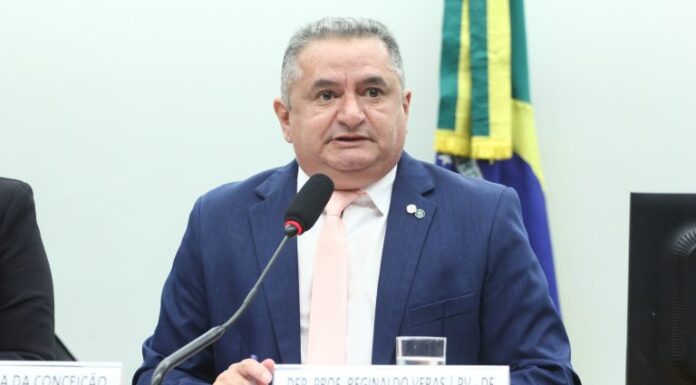 Comissão aprova inclusão do estudo de inteligência artificial na educação básica Comissão aprova inclusão do estudo de inteligência artificial na educação básica