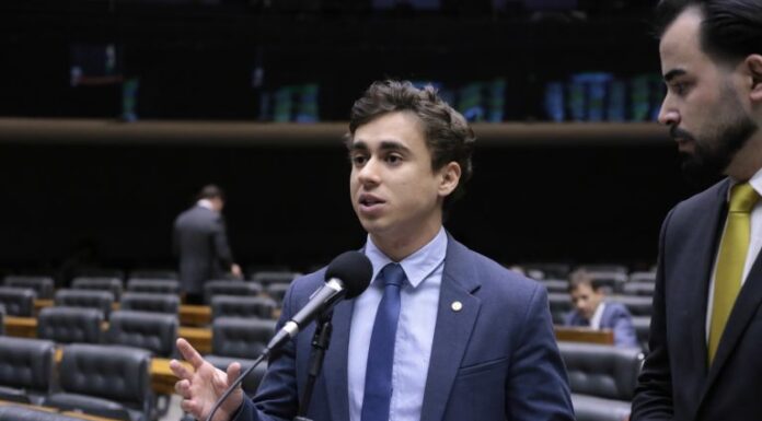 Comissão aprova medidas contra erotização precoce nas escolas Comissão aprova medidas contra erotização precoce nas escolas