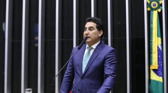 Comissão aprova medidas contra vídeos íntimos criados por inteligência artificial Comissão aprova medidas contra vídeos íntimos criados por inteligência artificial