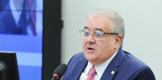 Comissão aprova microempresa ceder a terceiro crédito de pagamento do governo Comissão aprova microempresa ceder a terceiro crédito de pagamento do governo