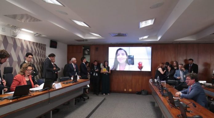 Comissão aprova MP que destina crédito a profissionais do transporte e inclui transporte escolar Comissão aprova MP que destina crédito a profissionais do transporte e inclui transporte escolar