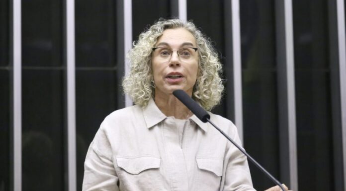 Comissão aprova obrigatoriedade de exame pré-operatório antes de procedimentos estéticos Comissão aprova obrigatoriedade de exame pré-operatório antes de procedimentos estéticos