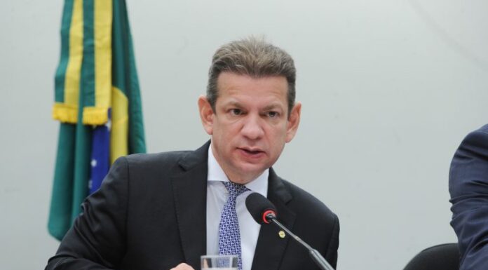 Comissão aprova política com foco nos direitos de idosos com autismo Comissão aprova política com foco nos direitos de idosos com autismo