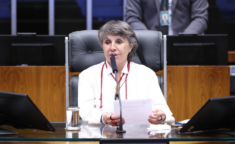 Homenagem aos 90 anos de fundação do IBGE. Dep. Erika Kokay (PT-DF)