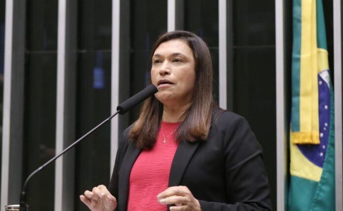 Comissão aprova política de inclusão digital para municípios com recursos do Fust