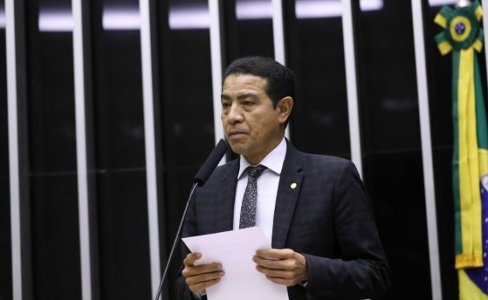Comissão aprova política nacional de inclusão e letramento digital para pessoas idosas Comissão aprova política nacional de inclusão e letramento digital para pessoas idosas
