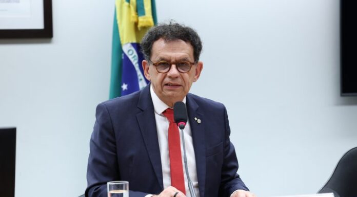 Comissão aprova política nacional para população em situação de rua Comissão aprova política nacional para população em situação de rua