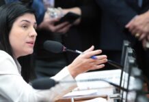 Comissão aprova prioridade no SUS para mulher que perde filho na gravidez ou no parto Comissão aprova prioridade no SUS para mulher que perde filho na gravidez ou no parto