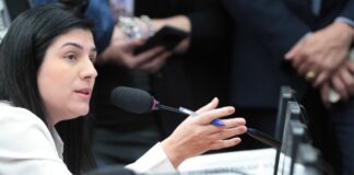 Comissão aprova prioridade no SUS para mulher que perde filho na gravidez ou no parto Comissão aprova prioridade no SUS para mulher que perde filho na gravidez ou no parto