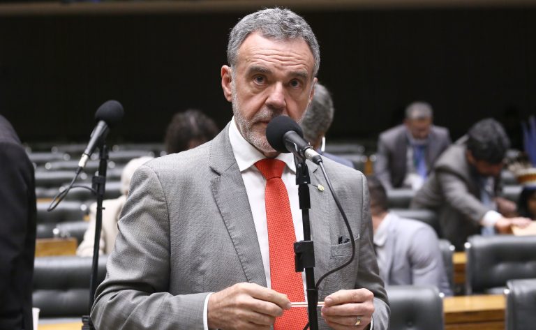 Discussão e votação de propostas legislativa. Dep. Daniel Almeida (PCDOB-BA)