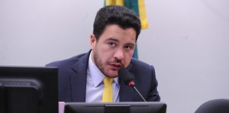Comissão aprova projeto que amplia mecanismo de ajuste de carbono nas fronteiras Comissão aprova projeto que amplia mecanismo de ajuste de carbono nas fronteiras