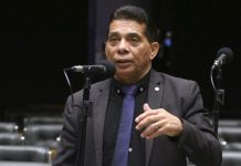 Comissão aprova projeto que amplia possibilidades de embarque armado para agentes de segurança pública Comissão aprova projeto que amplia possibilidades de embarque armado para agentes de segurança pública