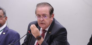 Comissão aprova projeto que autoriza extensão de estágio após conclusão de curso superior Comissão aprova projeto que autoriza extensão de estágio após conclusão de curso superior