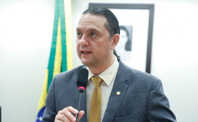 Comissão aprova projeto que cria Política Nacional para pessoas com Síndrome de Down Comissão aprova projeto que cria Política Nacional para pessoas com Síndrome de Down