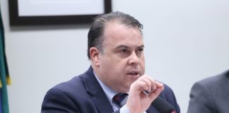 Comissão aprova projeto que cria programa de capacitação digital para pessoas idosas Comissão aprova projeto que cria programa de capacitação digital para pessoas idosas