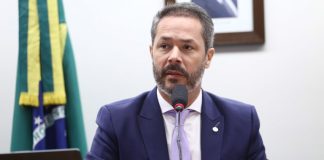Comissão aprova projeto que cria regime simplificado para iniciativas esportivas de pequeno porte Comissão aprova projeto que cria regime simplificado para iniciativas esportivas de pequeno porte