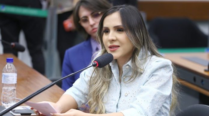 Comissão aprova projeto que define regras para adaptação de provas em concursos públicos Comissão aprova projeto que define regras para adaptação de provas em concursos públicos