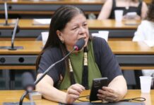 Comissão aprova projeto que desobriga vítima de violência doméstica de pagar pensão ao agressor Comissão aprova projeto que desobriga vítima de violência doméstica de pagar pensão ao agressor