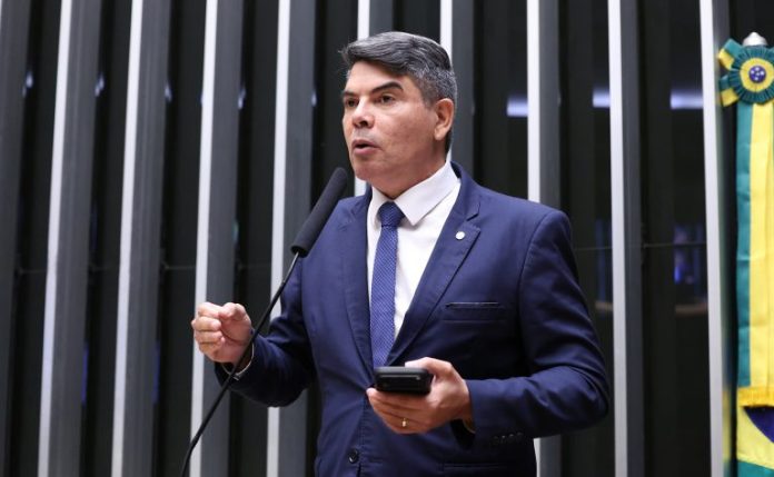 Comissão aprova projeto que garante a vítima informação sobre investigação e processo penal
