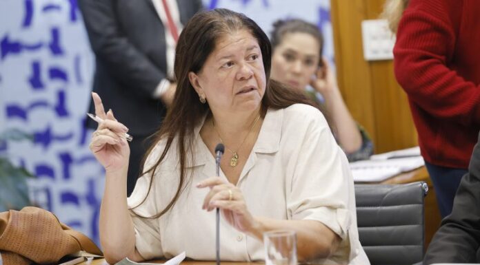 Comissão aprova projeto que inclui supervisores das secretarias de Educação em regras de aposentadoria especial Comissão aprova projeto que inclui supervisores das secretarias de Educação em regras de aposentadoria especial