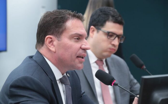 Comissão aprova projeto que institui política para combater precariedade do sistema penitenciário