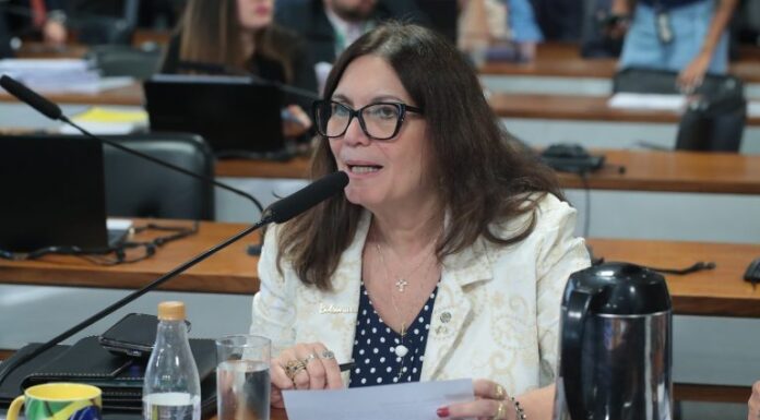 Comissão aprova projeto que prevê uso de dados de celular para localizar aeronave desaparecida Comissão aprova projeto que prevê uso de dados de celular para localizar aeronave desaparecida