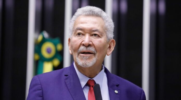 Comissão aprova projeto que proíbe cobrança de matrícula em cursos sem data de início definida Comissão aprova projeto que proíbe cobrança de matrícula em cursos sem data de início definida