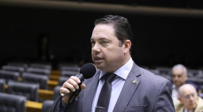 Comissão aprova projeto que suspende portaria sobre rastreabilidade de agrotóxicos Comissão aprova projeto que suspende portaria sobre rastreabilidade de agrotóxicos
