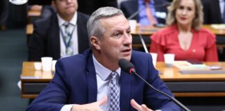 Comissão aprova projeto que transforma maus-tratos e abandono de idosos em crime hediondo Comissão aprova projeto que transforma maus-tratos e abandono de idosos em crime hediondo