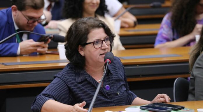 Comissão aprova proposta de serviço de atendimento domiciliar a pessoa idosa Comissão aprova proposta de serviço de atendimento domiciliar a pessoa idosa