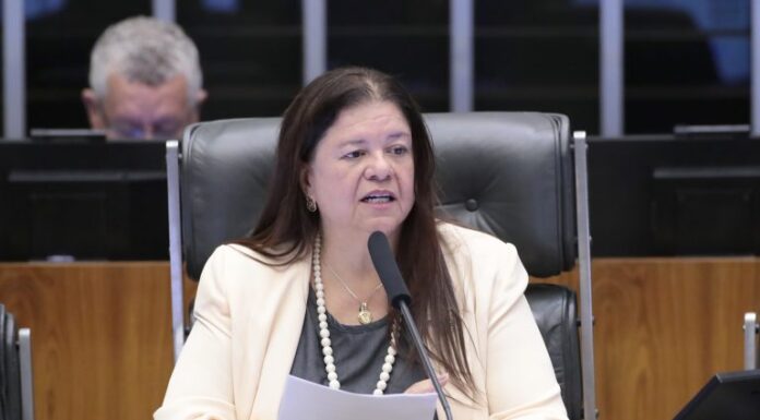 Comissão aprova proposta para jovem acolhido ser beneficiado em programas sociais Comissão aprova proposta para jovem acolhido ser beneficiado em programas sociais