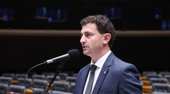Comissão aprova proposta para regularização de terras ocupadas antes da criação de áreas protegidas Comissão aprova proposta para regularização de terras ocupadas antes da criação de áreas protegidas