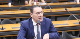Comissão aprova proposta que dá à assinatura digital o valor de reconhecimento de firma Comissão aprova proposta que dá à assinatura digital o valor de reconhecimento de firma