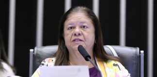 Comissão aprova proposta que estimula trabalho das mulheres rendeiras Comissão aprova proposta que estimula trabalho das mulheres rendeiras