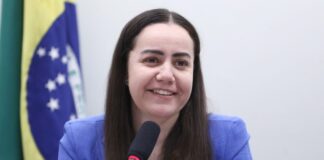 Comissão aprova proposta que facilita acesso a escolas públicas de municípios vizinhos Comissão aprova proposta que facilita acesso a escolas públicas de municípios vizinhos