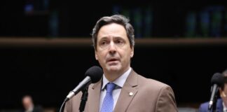 Comissão aprova proposta que proíbe entrada no país de veículos ligados a criminosos Comissão aprova proposta que proíbe entrada no país de veículos ligados a criminosos