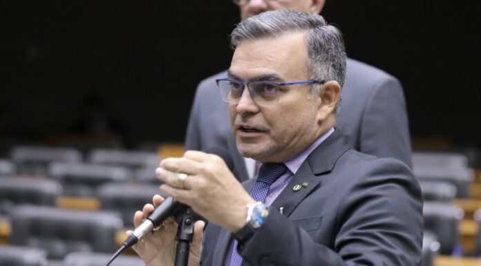 Comissão aprova protocolo para tratamento de vício em tecnologia pelo SUS Comissão aprova protocolo para tratamento de vício em tecnologia pelo SUS