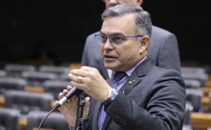 Comissão aprova protocolo para tratamento de vício em tecnologia pelo SUS Comissão aprova protocolo para tratamento de vício em tecnologia pelo SUS