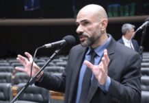 Comissão aprova regras para aumentar proteção de motoristas de aplicativo Comissão aprova regras para aumentar proteção de motoristas de aplicativo